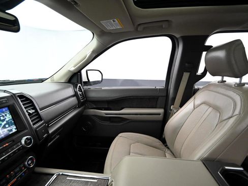 Used 2020 Ford Expedition Limited image 29