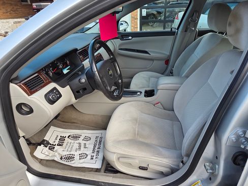 Used 2011 Chevrolet Impala LT image 7
