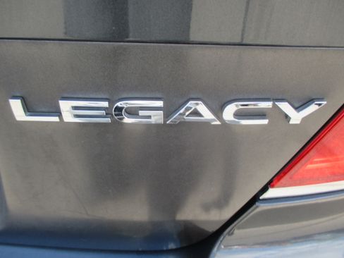 Used 2009 Subaru Legacy 2.5i Premium image 11