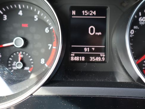 Used 2015 Volkswagen Jetta GLI image 22