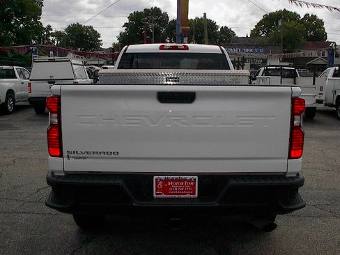 Used 2022 Chevrolet Silverado 2500 W/T AWD/4WD image 5