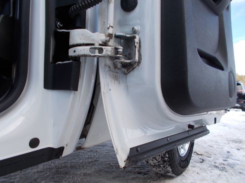 Used 2013 Chevrolet Silverado 1500 LT image 18