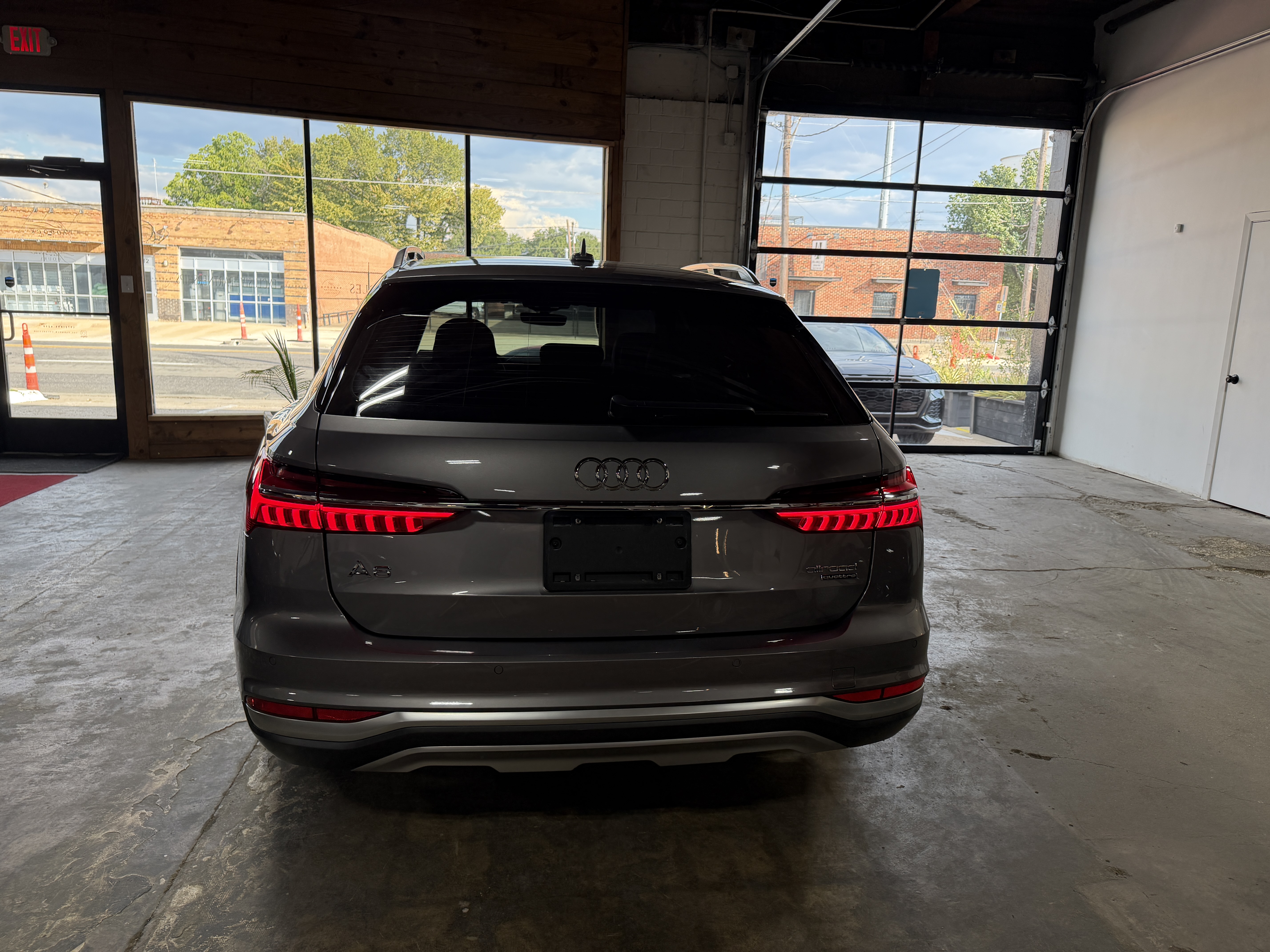 Used 2020 Audi A6 3.0T allroad Premium Plus AWD/4WD image 11