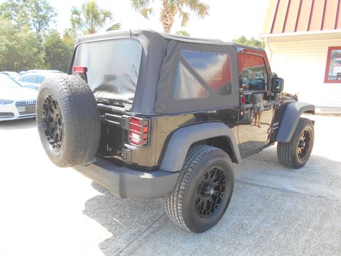 Used 2012 Jeep Wrangler 4WD Sport image 5