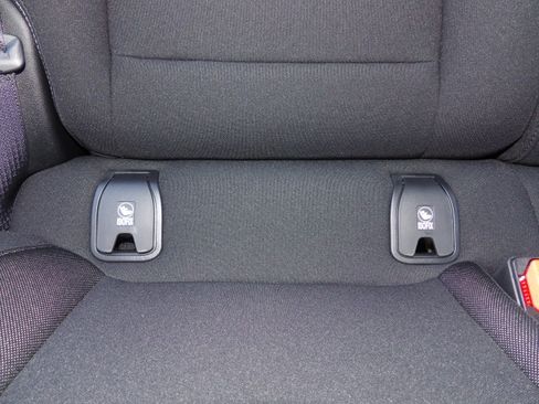 New 2026 Chevrolet Equinox EV LT image 24