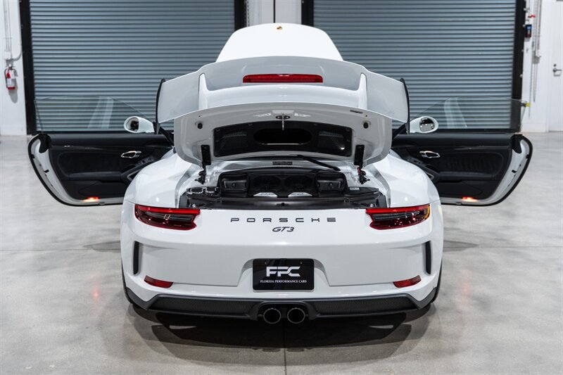 Used 2018 Porsche 911 GT3 RWD image 41