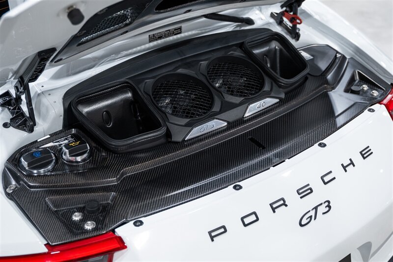 Used 2018 Porsche 911 GT3 RWD image 42