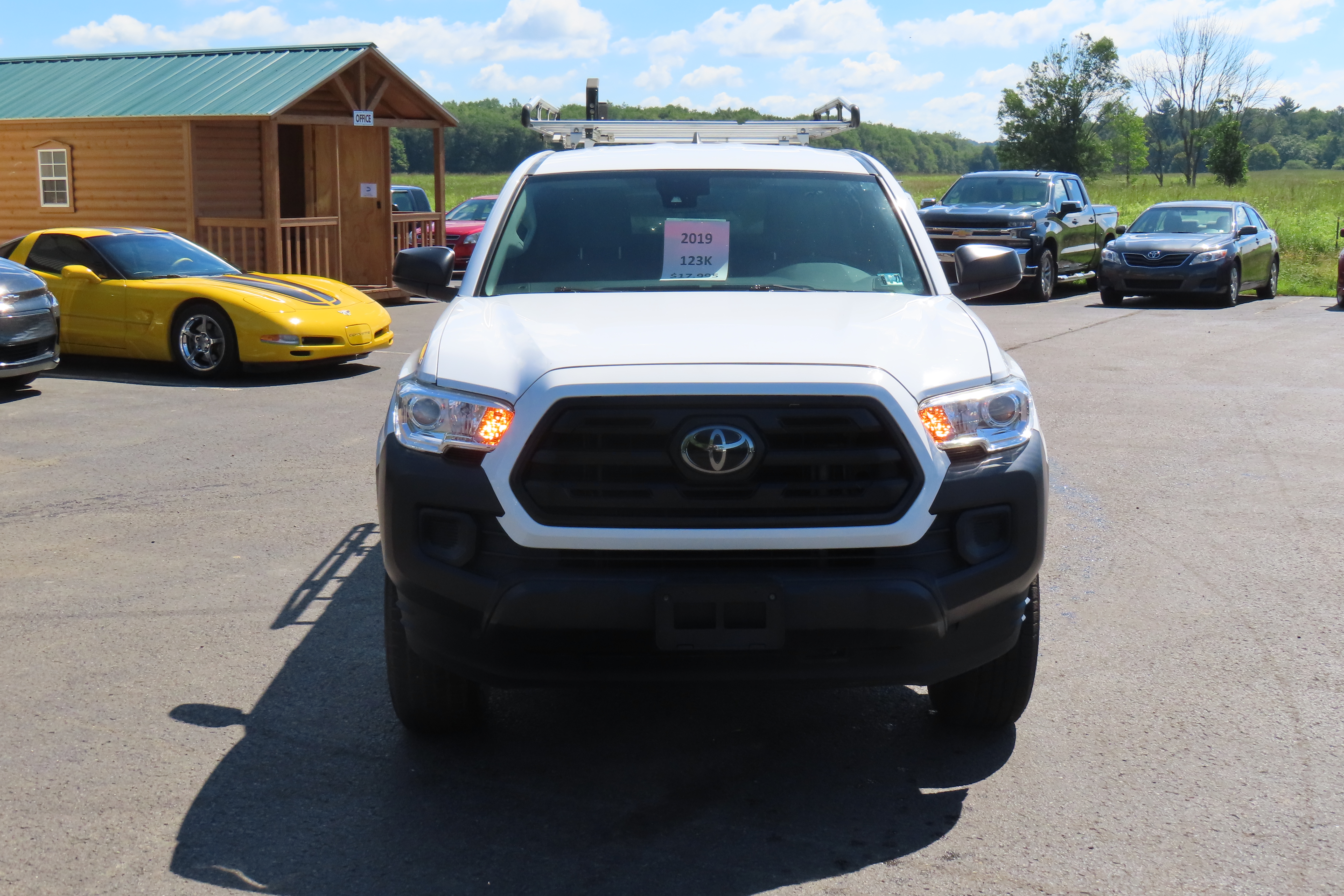 Used 2019 Toyota Tacoma 2WD Access Cab image 8