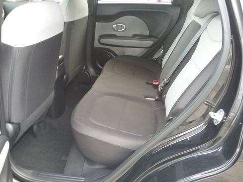 Used 2016 Kia Soul image 6