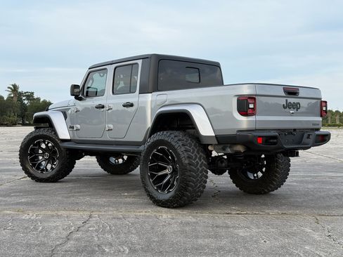 Used 2021 Jeep Gladiator Sport AWD/4WD image 4