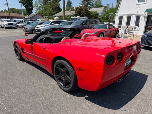 Used 1999 Chevrolet Corvette Convertible RWD image 25