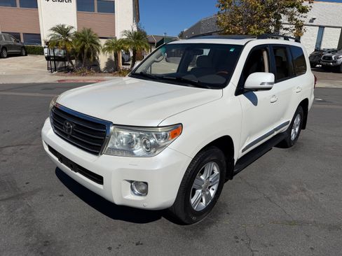 Used 2014 Toyota Land Cruiser UNAVAIL AWD/4WD image 10