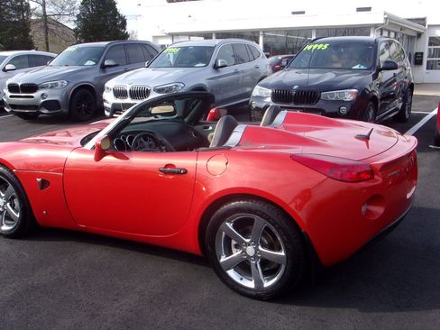 Used 2009 Pontiac Solstice image 11