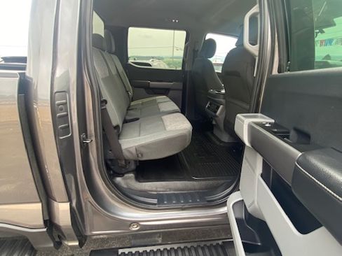 Used 2025 Ford F350 4x4 Crew Cab Super Duty image 22