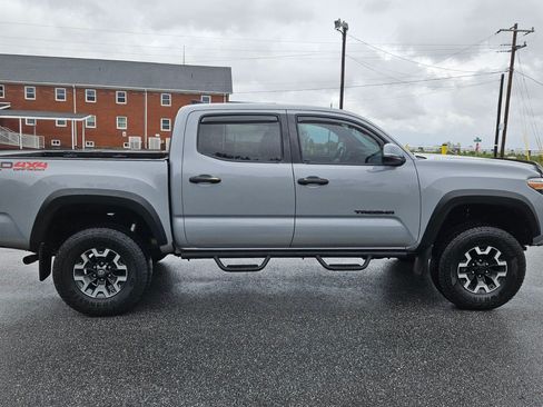Used 2019 Toyota Tacoma image 5