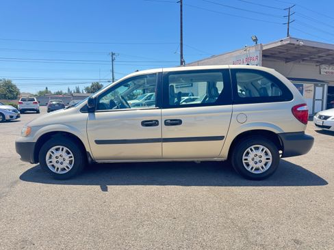 Used 2006 Dodge Caravan SE FWD image 4