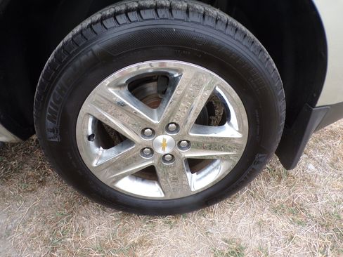 Used 2014 Chevrolet Equinox LTZ image 9