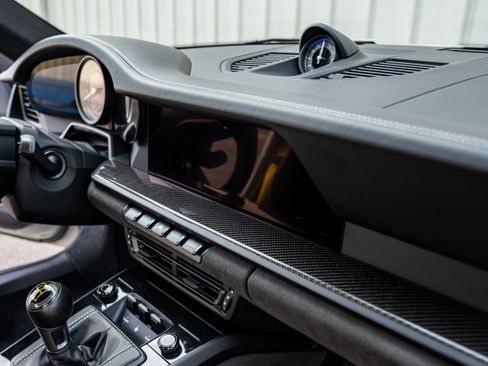 Used 2022 Porsche 911 GT3 image 19