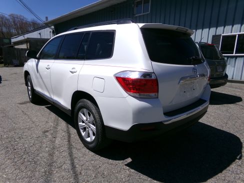 Used 2012 Toyota Highlander 4WD image 5