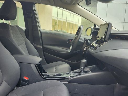 Used 2022 Toyota Corolla LE image 23