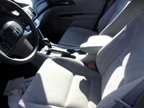 Used 2014 Honda Accord EX image 7