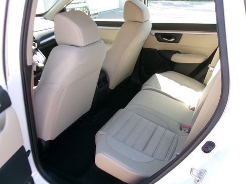 Used 2020 Honda CR-V LX image 9