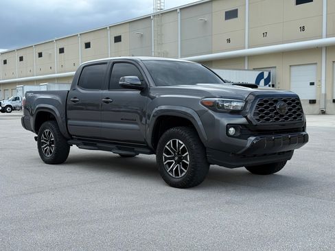 Used 2021 Toyota Tacoma TRD Sport RWD image 11
