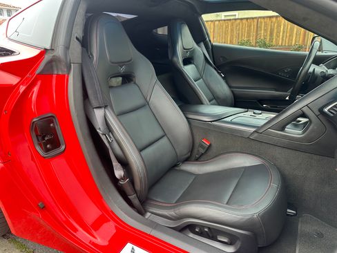 Used 2016 Chevrolet Corvette Stingray Convertible w/1LT image 17