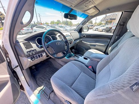 Used 2010 Toyota Tacoma 2WD Access Cab image 16
