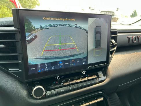 Used 2022 Toyota Tundra 4x4 CrewMax TRD Pro Hybrid image 25