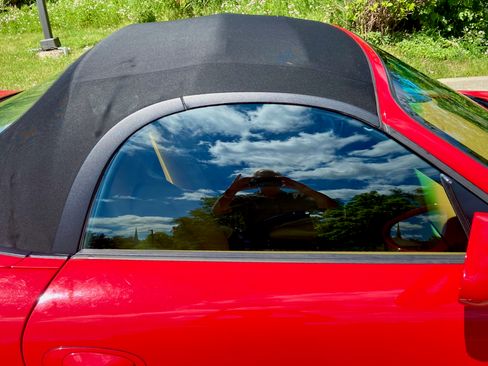Used 2000 Porsche Boxster RWD image 16