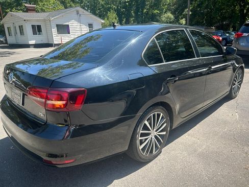 Used 2016 Volkswagen Jetta Sport Sedan FWD image 5