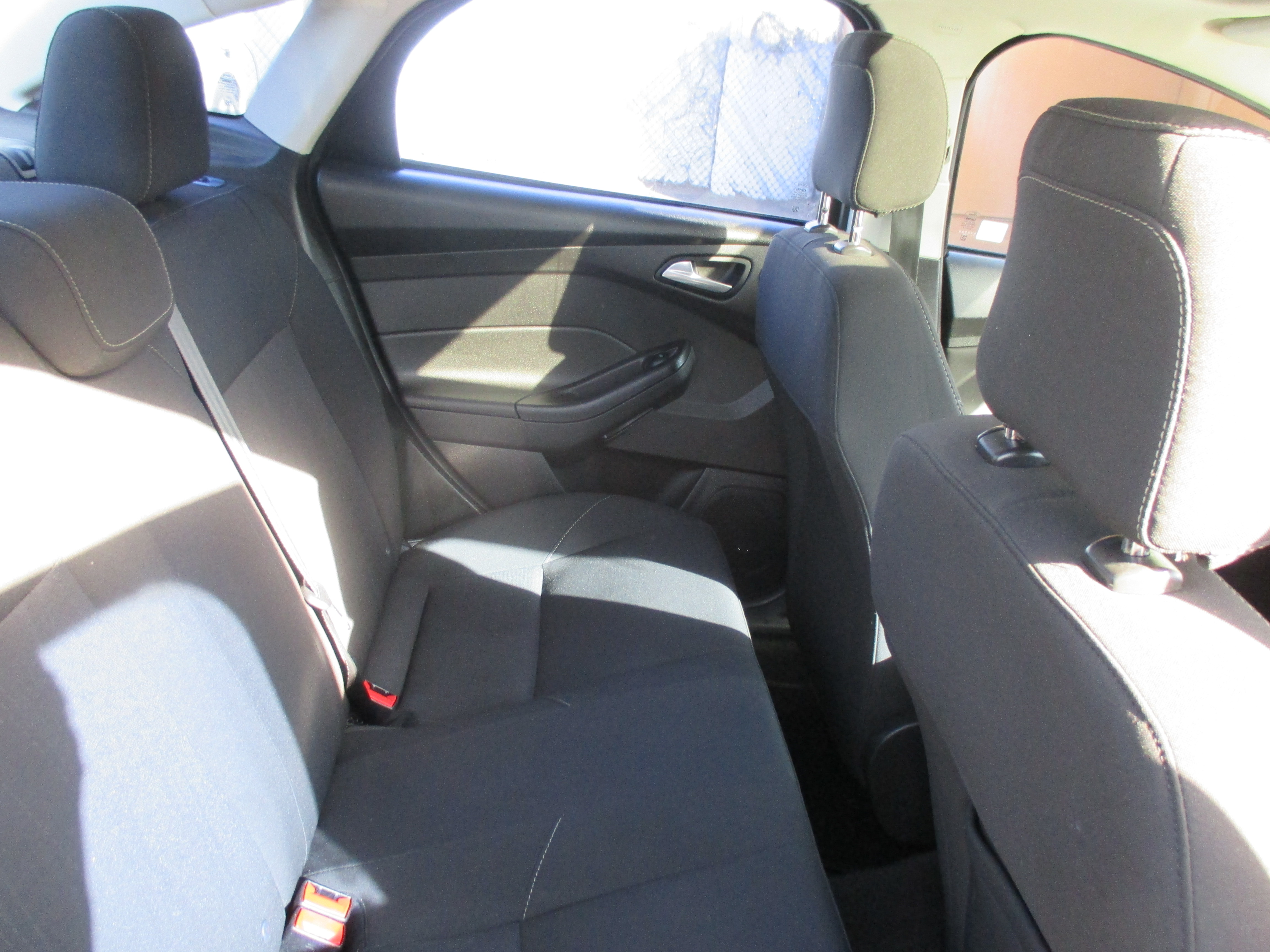 Used 2018 Ford Focus SEL Sedan FWD image 10