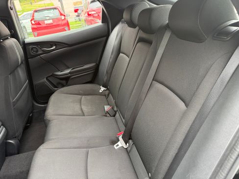 Used 2018 Honda Civic EX Hatchback image 11