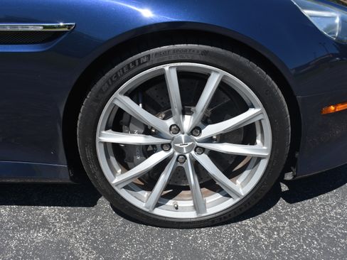 Used 2016 Aston Martin DB9 GT Volante RWD image 27