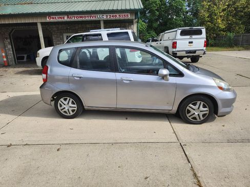 Used 2008 Honda Fit image 4