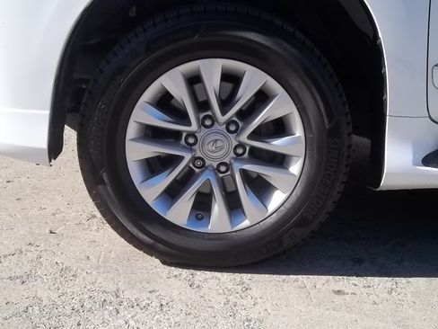 Used 2017 Lexus GX 460 Premium image 13