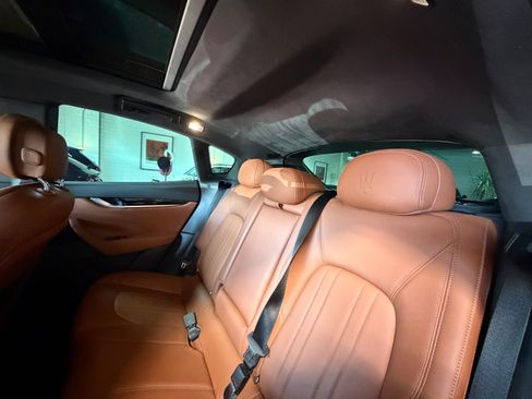 Used 2022 Maserati Levante GT AWD/4WD image 27