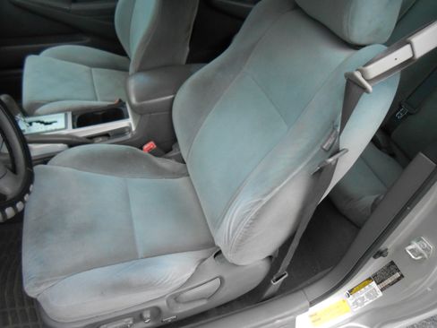 Used 2004 Toyota Solara SE image 9