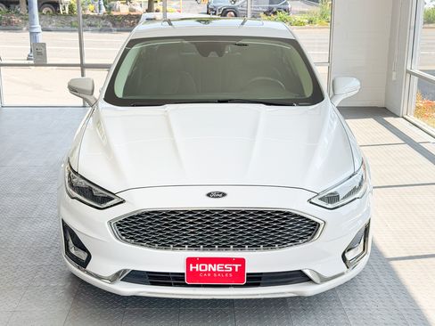 Used 2019 Ford Fusion Titanium AWD image 2