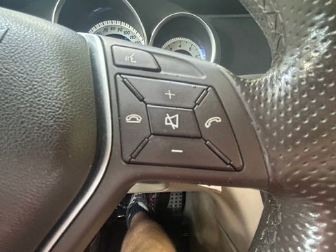Used 2013 Mercedes-Benz C 300 4MATIC Sedan image 10