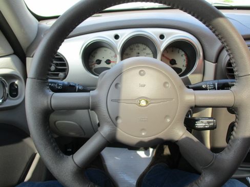 Used 2002 Chrysler PT Cruiser Limited Edition image 32