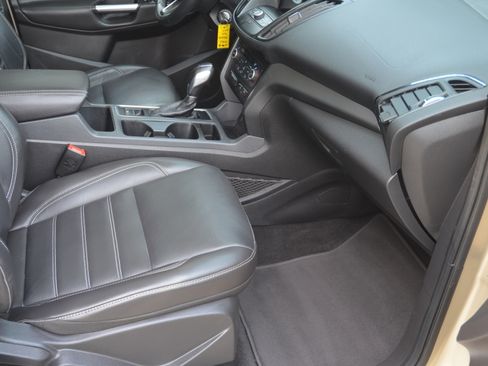 Used 2018 Ford Escape 4WD SEL image 12