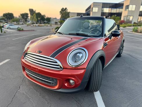 Used 2013 MINI Cooper Convertible FWD image 16