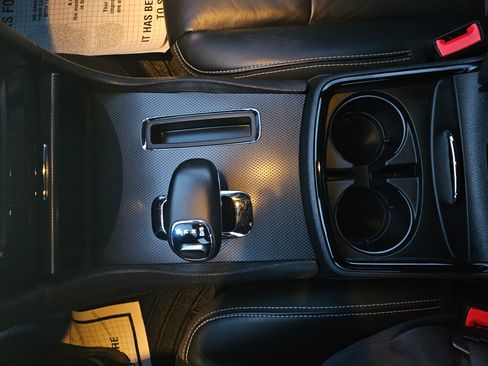 Used 2014 Chrysler 300 S image 30