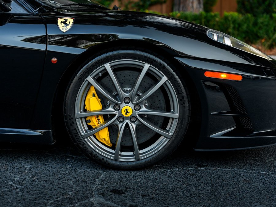 Used 2009 Ferrari F430 Scuderia RWD image 12