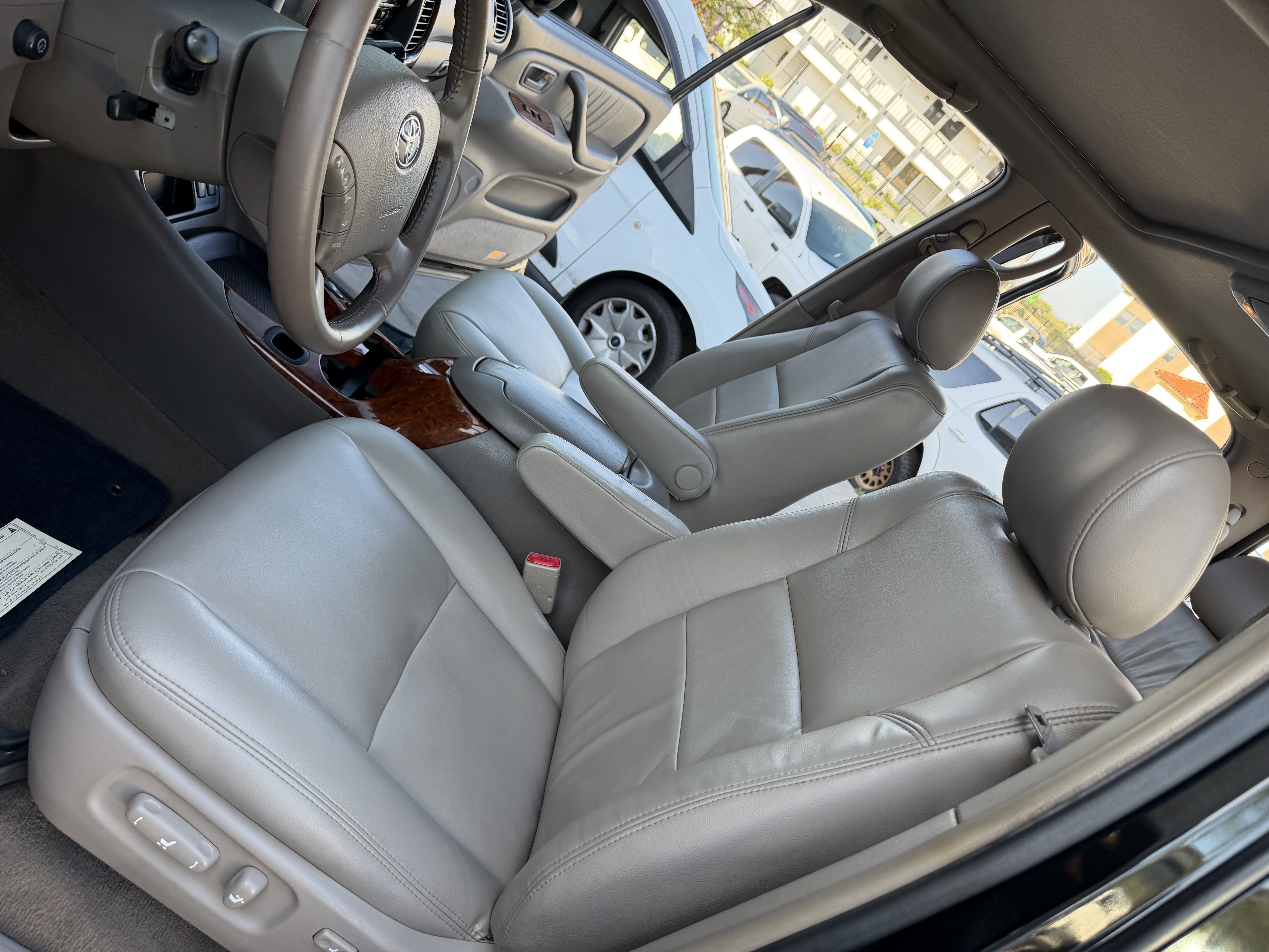 Used 2005 Toyota Tundra 4x4 Double Cab Limited image 19