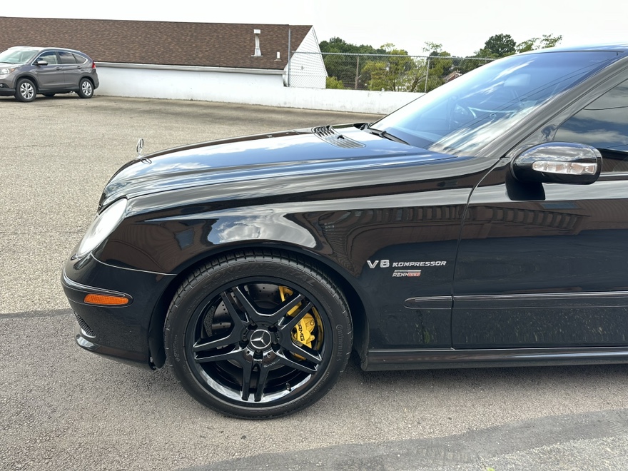 Used 2006 Mercedes-Benz E 55 AMG Sedan image 9