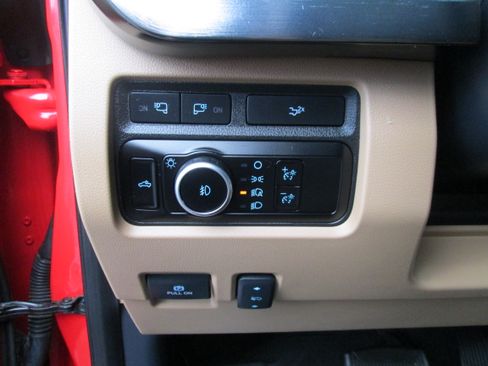Used 2023 Ford F250 4x4 Crew Cab Lariat image 18
