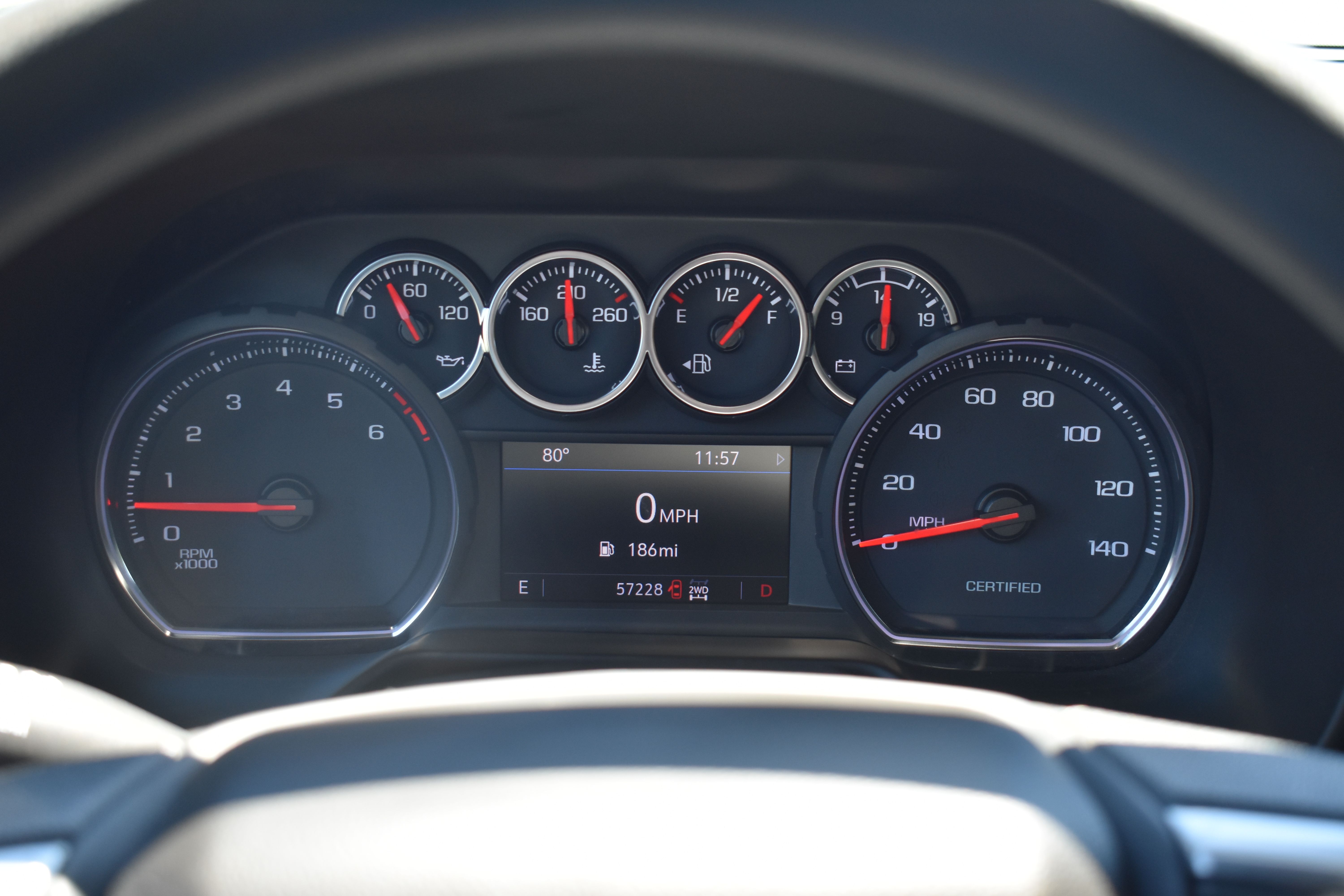 Used 2023 Chevrolet Tahoe 4WD image 2